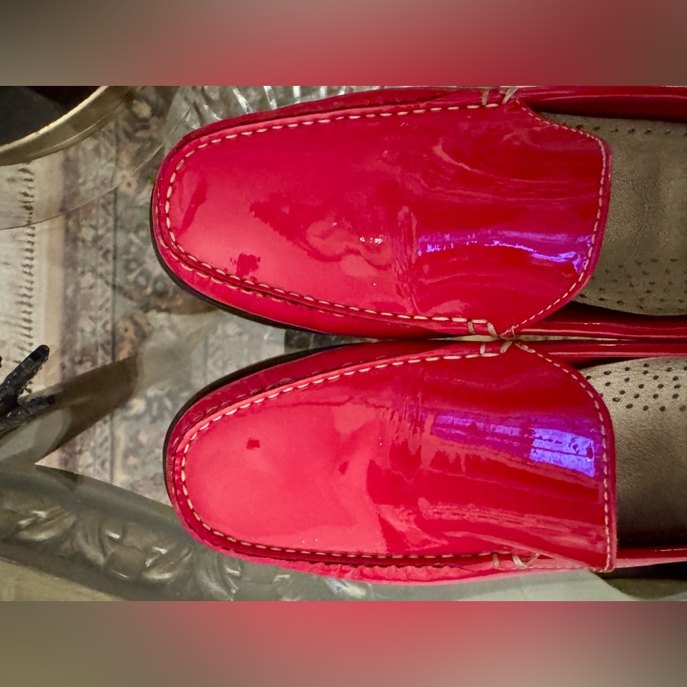 Cole Haan Women Vibrant Red Slip-On Loafers - 8.5 - Picture 5 of 10